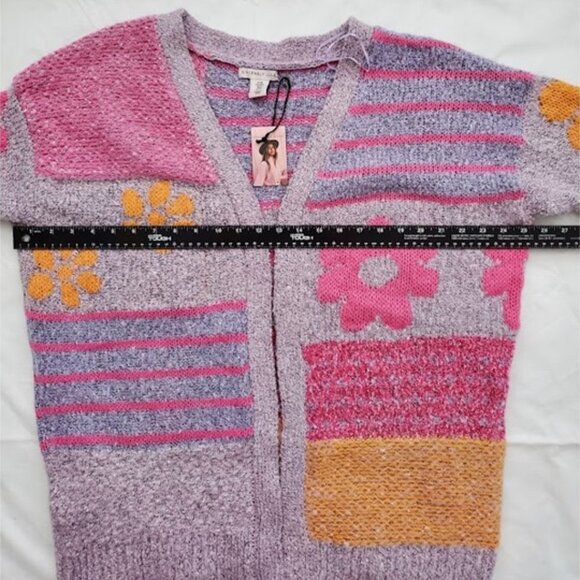 NWT Sincerely Jules Cuddly Soft Purple Pink Retro Flower Cardigan Sweater Size M - Picture 6 of 7